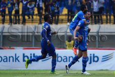 Persib Unggul Statistik,...