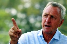 Cruyff Sedih Barcelona...