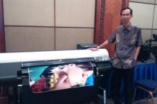 Canon Luncurkan Dua...