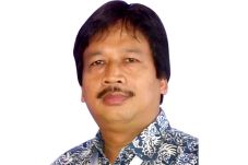 Penjual Sate dan UU...