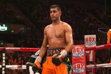 Khan Layak Jajal Mayweather...