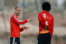 Guardiola Tetap Waspadai...
