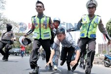 Kenaikan Harga BBM Jadi...