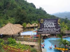 Transit Wisata di Kota...