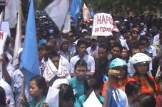 Polri dan TNI Amankan...