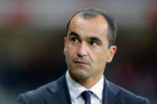 Everton Tak Sabar Hadapi...