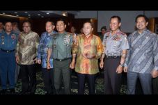 MPR Desak Polisi Usut...