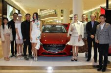 Wajah Baru Mazda Young...