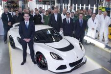 Lotus Rayakan Produksi...