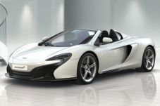 Adik McLaren 650S Meluncur...