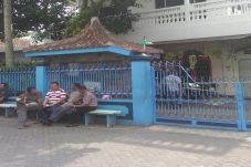 Diteror, Rumah Amien...