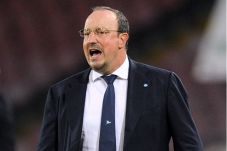 Benitez Girang, Napoli...