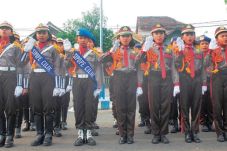 Kikis Kesan Polisi yang...