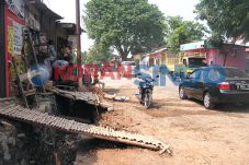 Sebagian Warung Tutup...