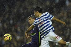 Dua Gol Aguero Jadi...