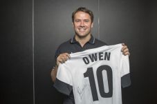 Owen Dukung Swansea...