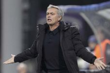 Mourinho: Chelsea Bisa...
