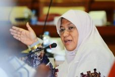 Ledia Hanifa: Kolom...