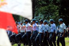 Latih Kedisplinan Siswa...