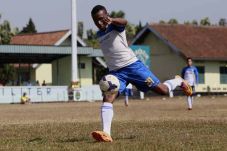 Djibril Dilepas, Djadjang...