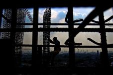 2 Kawasan Industri Segera...