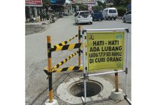 Warga Protes Proyek...