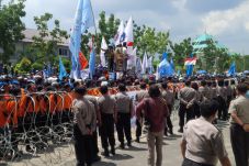 Demo Buruh di Batam...