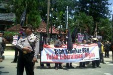 Hizbut Tahrir Indonesia:...