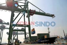 Teluk Lamong Mulai Beroperasi