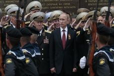 Rusia Bantah Tank-tank...