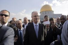 Palestina Akan Bawa...