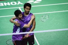 Owi/Butet Raih Sukses...