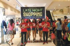 Puri Indah Mall Shopping...