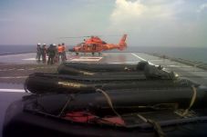 KM Lokon Tenggelam,...