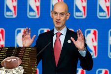 Petinggi NBA Minta Taruhan...