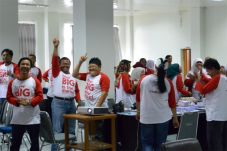 Padang Sukses Gelar...