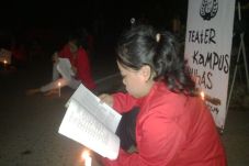 Profesor Positif Narkoba,...