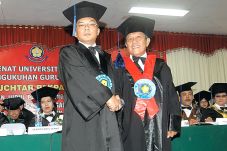 Pejuang Buruh Jadi Guru...