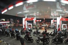 Antre Panjang, Macet...