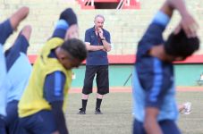Riedl: Tanpa Bonus,...