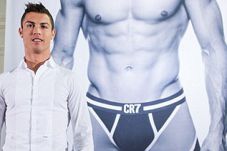 Neuer Ejek Ronaldo Soal...
