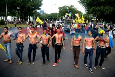 Demo Penolakan Meluas