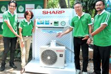Sharp Gunakan Freon...