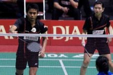 Debut Tontowi/Debby...