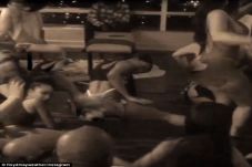 Video Mayweather Dalam...
