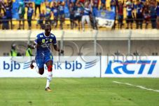 Konate Diganjar Kontrak...