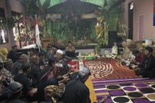 Tangkal Paceklik dan...