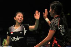 Nitya/Greysia Tendang...