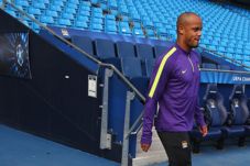 Kembali Latihan, Kompany...