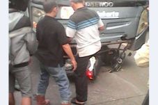 Tabrak Biker, Bus Transjakarta...